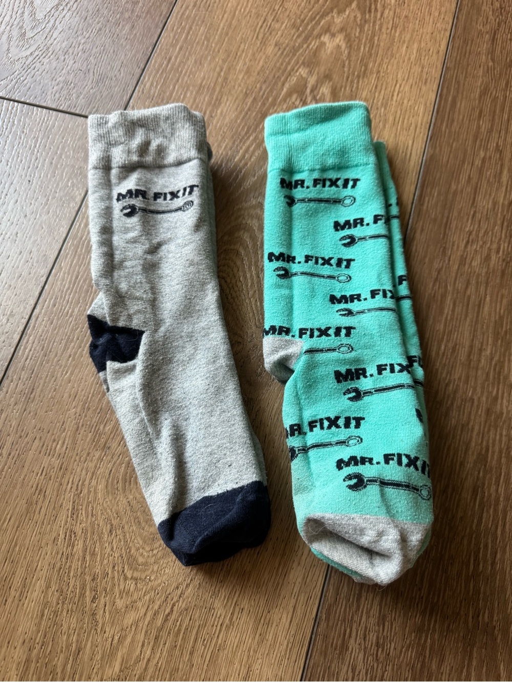 Men's Crew Socks - Gray & Mint (2-Pack)